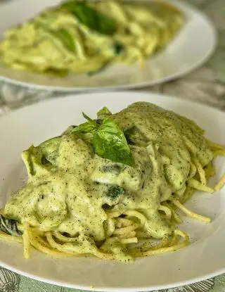 Ricetta Spaghetti con crema di zucchine, ricotta e philadelfia di ricciesfizi