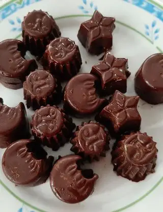 Ricetta Cioccolatini con ripieno alcolico di luigina