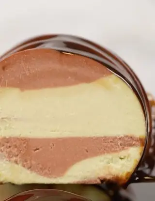 Ricetta Pannacotta specchiata con nutella e pistacchio di silikomart