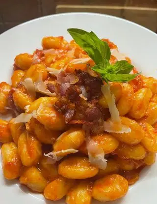 Ricetta Gnocco pomodorini frullati e speck di annaferrara834