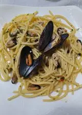 Ricetta Spaghetti Gluten free con cozze alla Napoletana