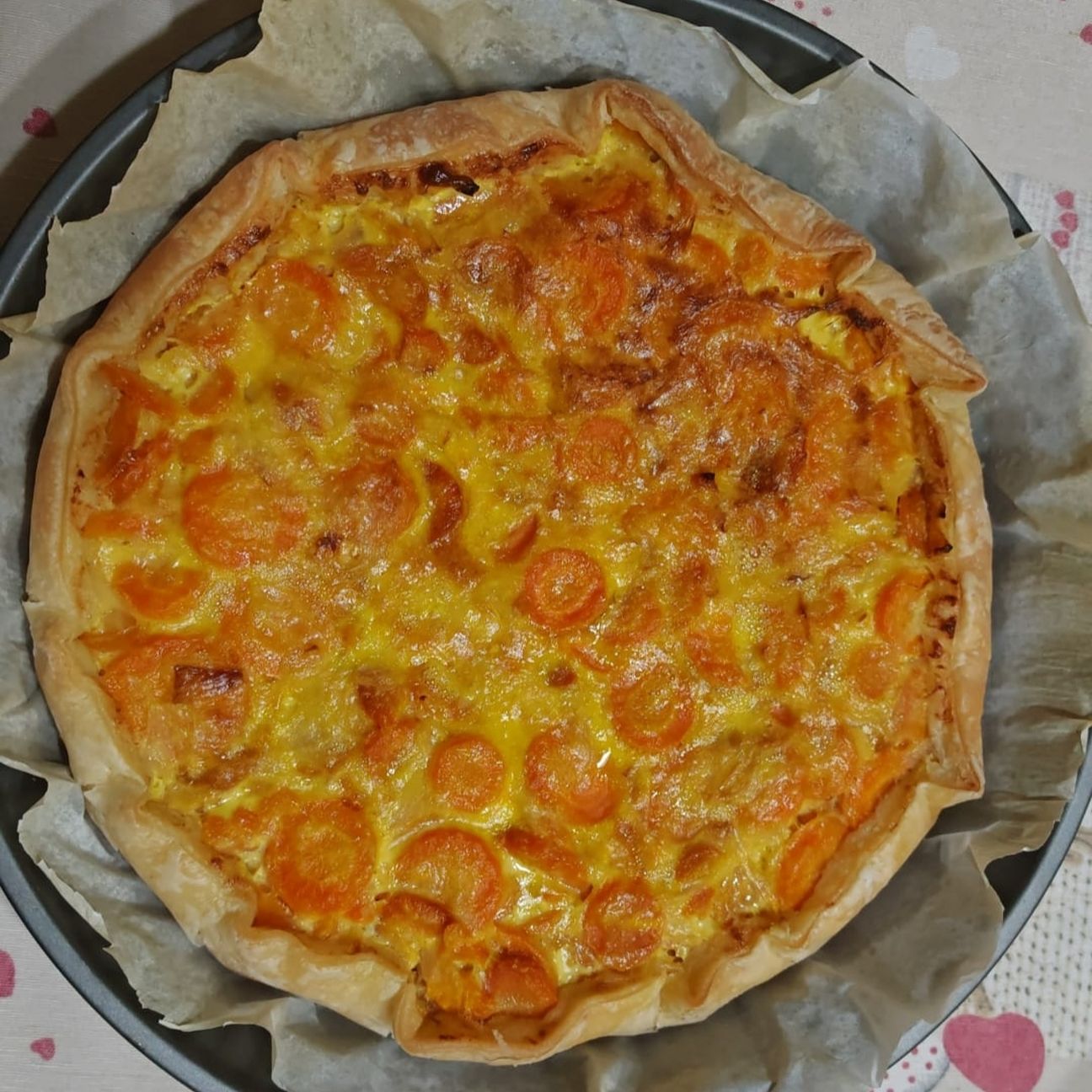 Torta alle carote e cipolle con pasta sfoglia gluten free