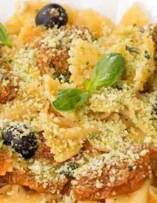 Ricetta Farfalle gluten free con olive, capperi e pomodori di marchichef
