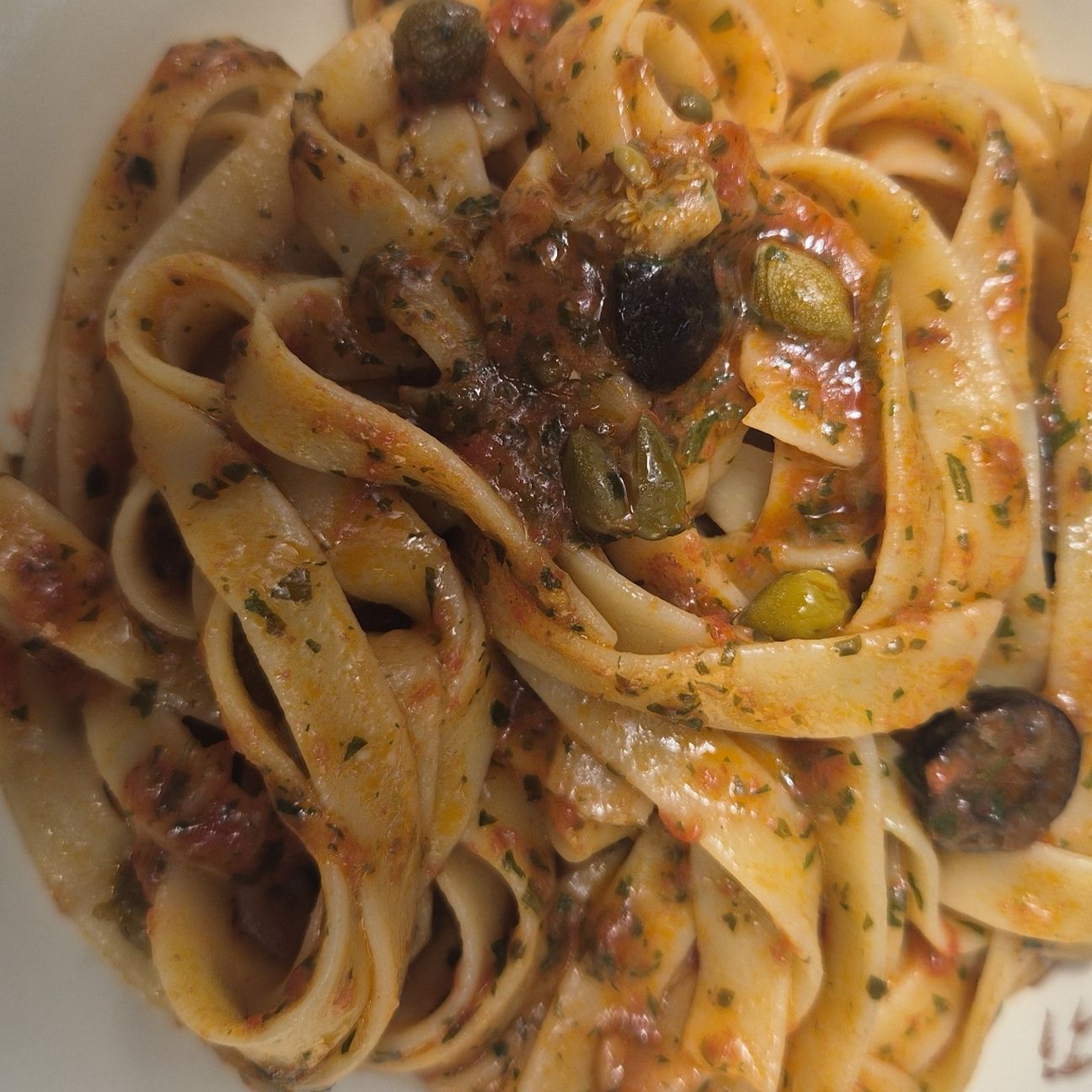 Tagliatelle gluten free veloci con Sugo avanzato di baccalà