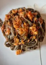 Ricetta Tagliatelle al nero di seppia gluten free con Ragù di pesce