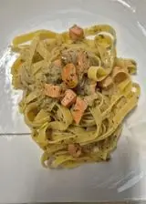 Ricetta Tagliatelle gluten free al Salmone e cipolla