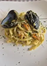 Ricetta Pici gluten free con mandorle e cozze