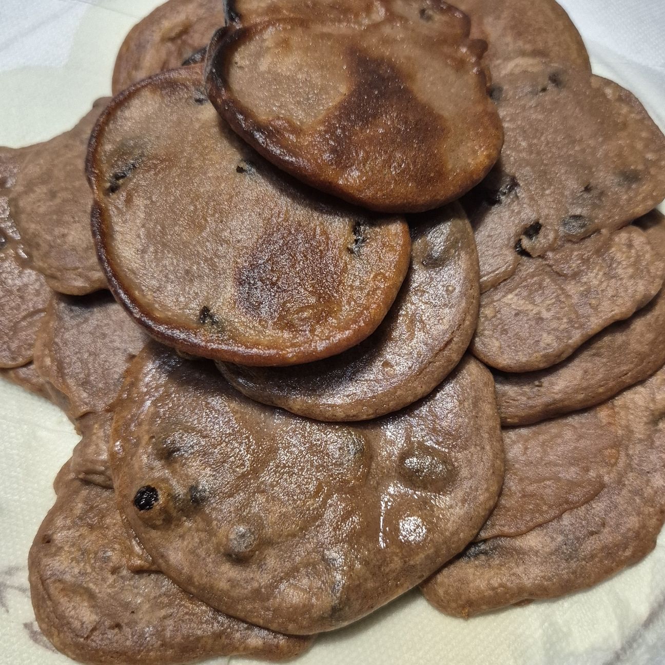 Frittelle di Castagnaccio con ricotta alla Carrarina