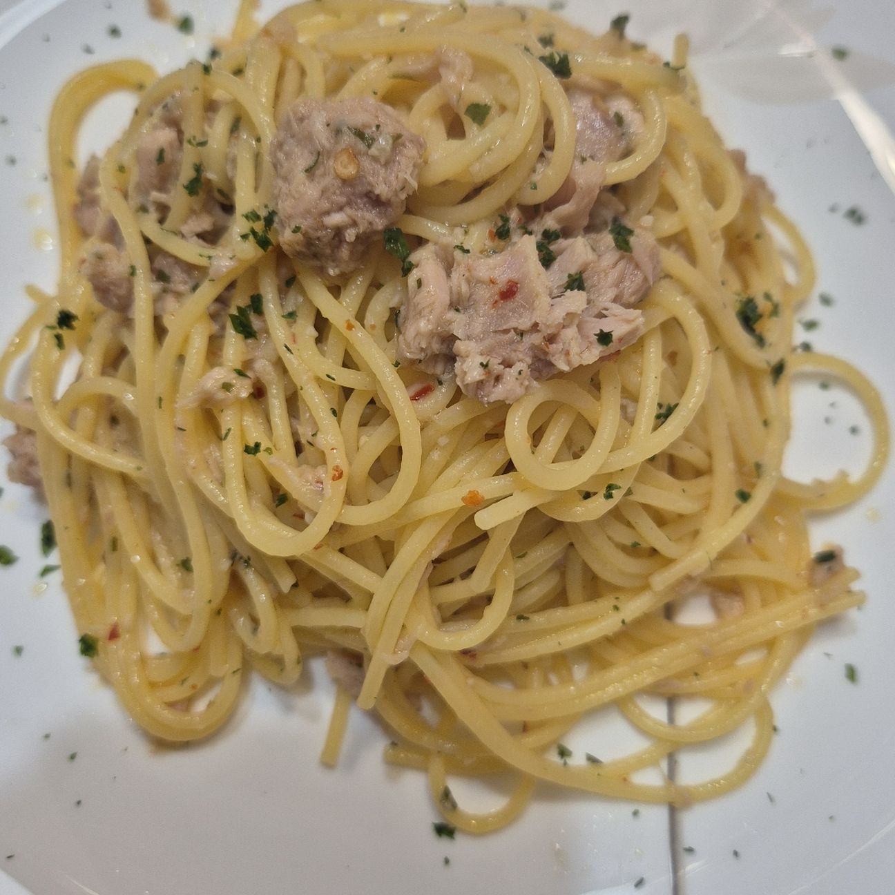 Spaghetti gluten free aglio,olio,peperoncino e tonno