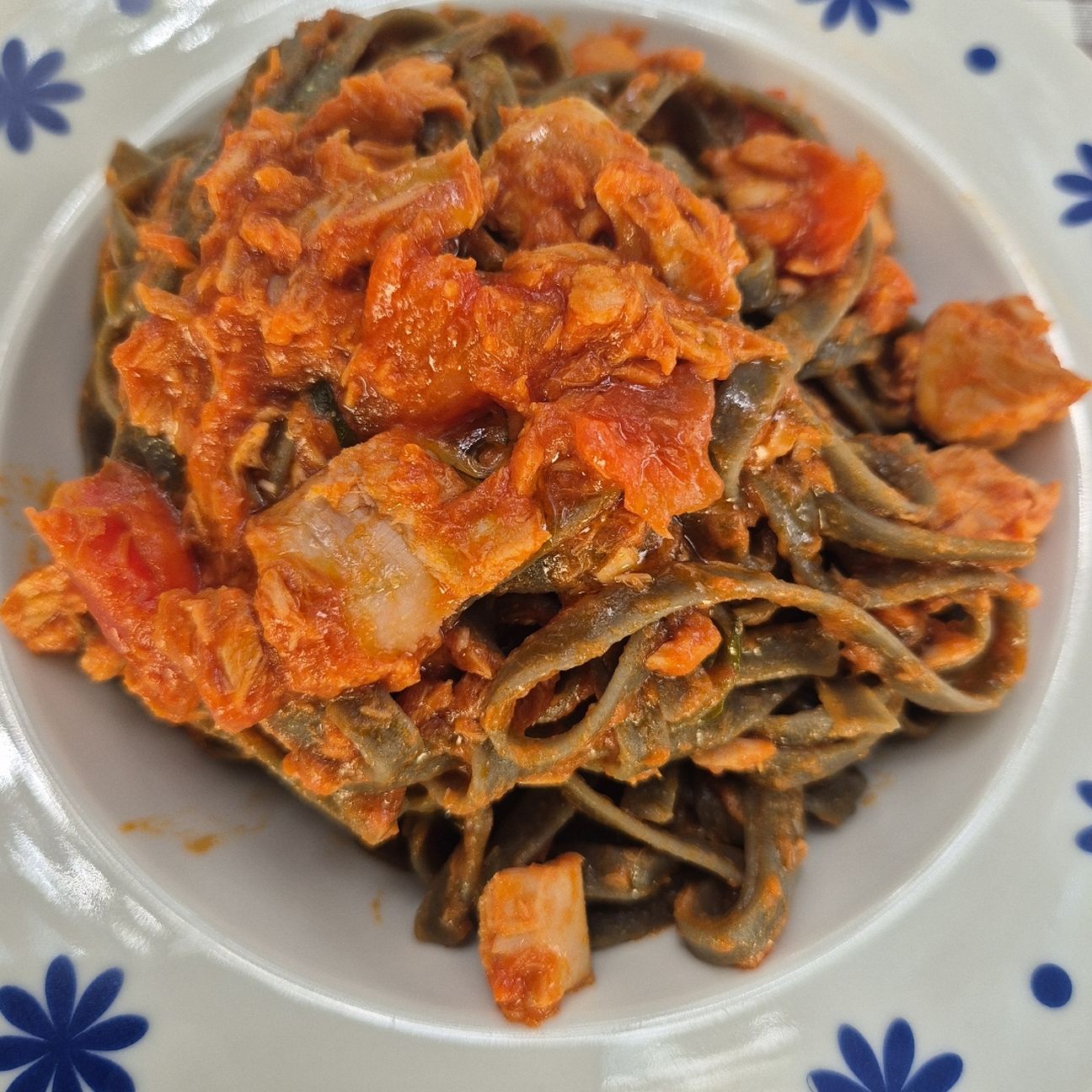 Tagliatelle nero di seppia con Sugo di Tonno Gluten Free