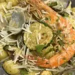 Ricetta Gnocchi zucchini vongole e gamberoni