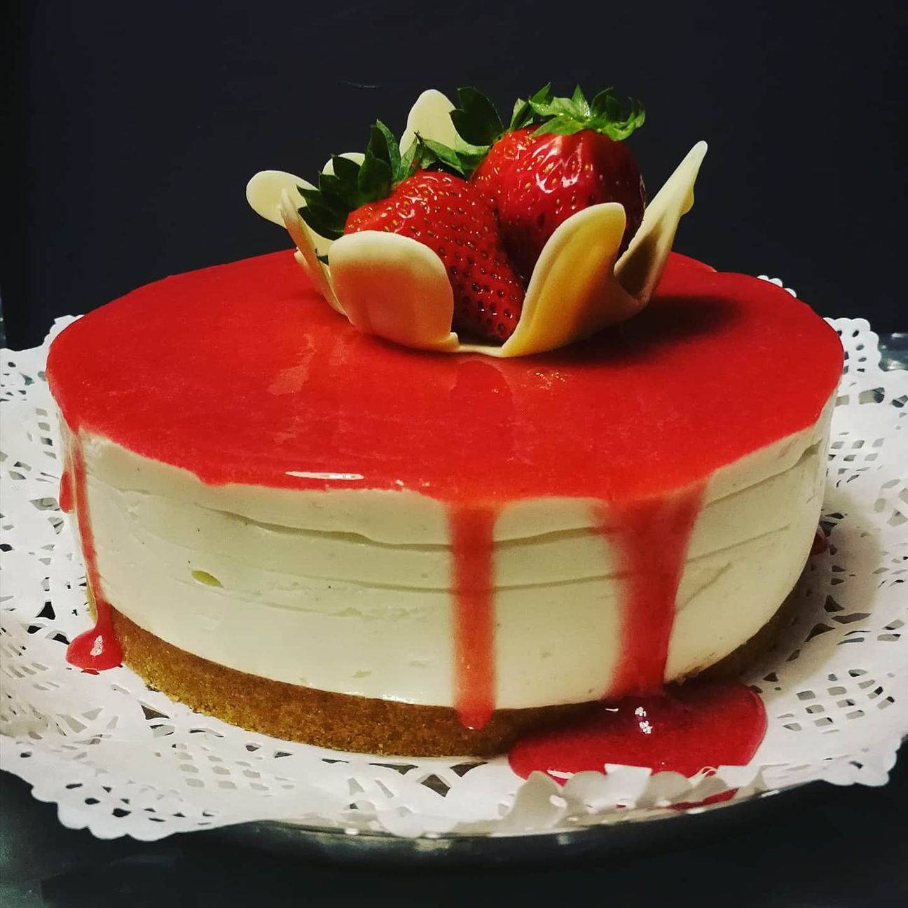 Cheesecake classica con gelee di fragole