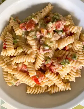 Ricetta Fusilli con zucchine, pancetta, pomodorini e ricotta di crema_al_pistacchio