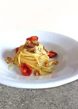 Ricetta Spaghetti all'orata e pomodorini confit