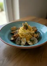Ricetta Spaghetti vongole e bottarga
