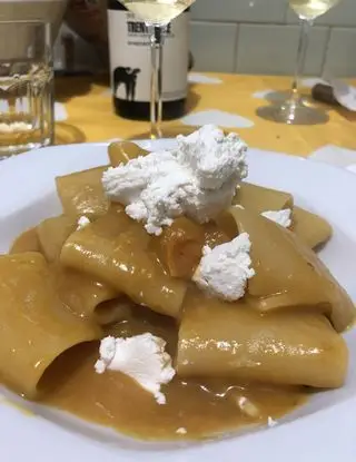 Ricetta Pacchero, datterini gialli, alici e ricotta di bufala di cucinandomidiletto