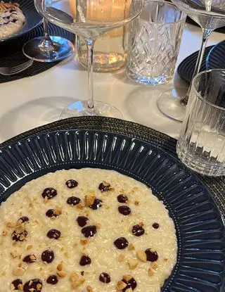Ricetta Risotto gorgonzola, mirtilli e nocciole di cucinandomidiletto
