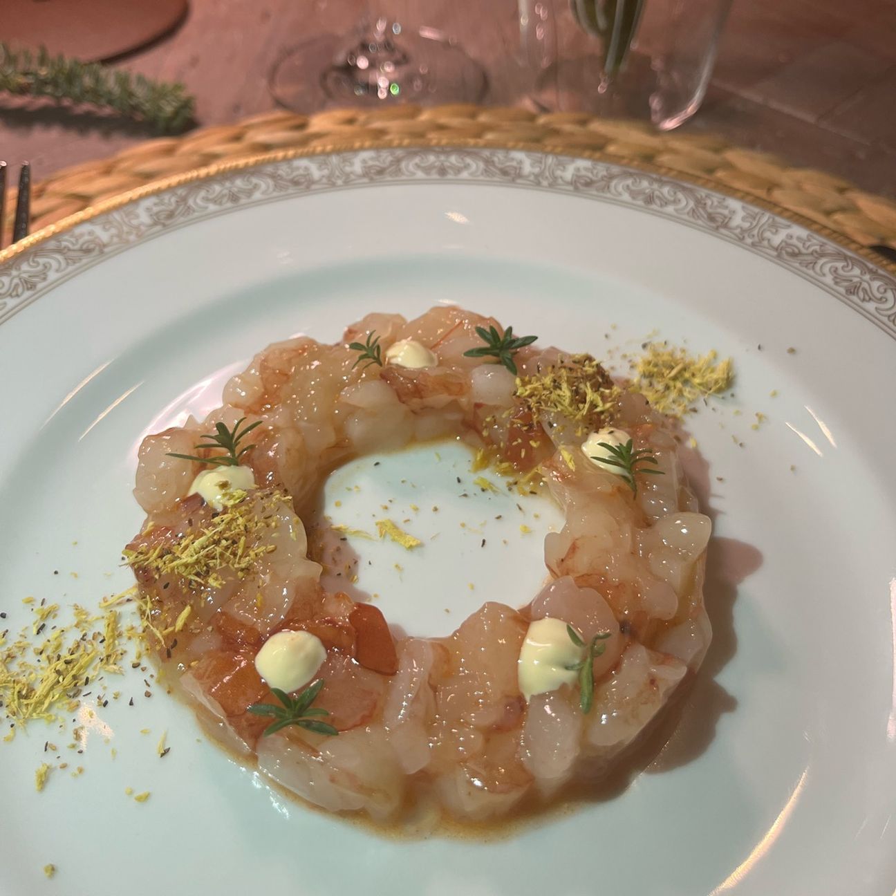 Tartare gamberi e maionese al bitter