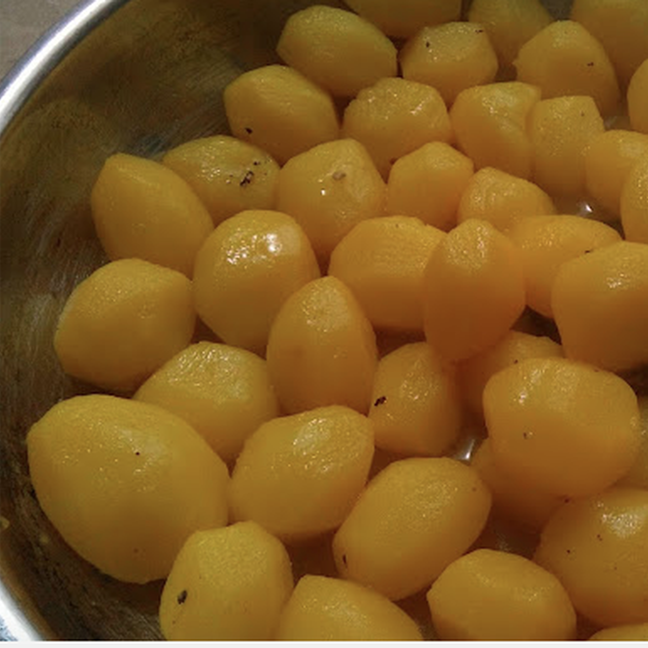 PATATE NOVELLE ALLO ZAFFERANO