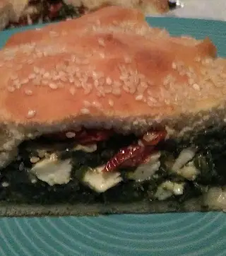 Ricetta TORTA SALATA RIPIENA DI SPINACI E PRIMOSALE di laura391