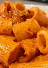 Ricetta Mezze maniche con crema di peperoni e gorgonzola mascarpone