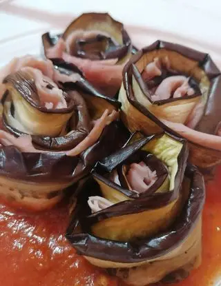 Ricetta Rose di Melanzane e Prosciutto di oggicosasimangia