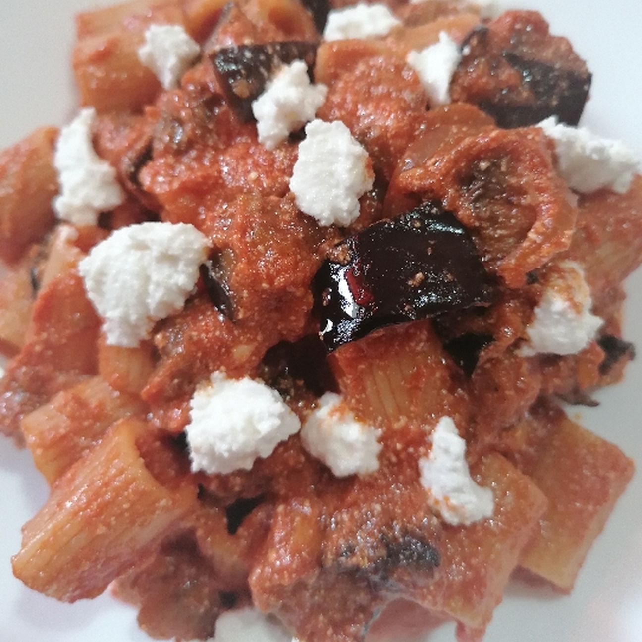 Pasta con Melanzane e Ricotta