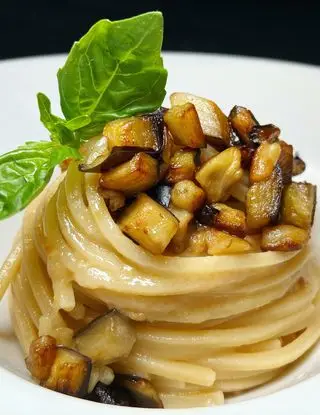 Ricetta Chitarra con melanzane, basilico e provolone del Monaco di unastellaincucina