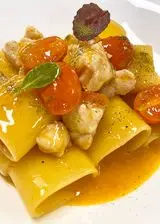 Ricetta Mezzo pacchero con coccio e pomodorino