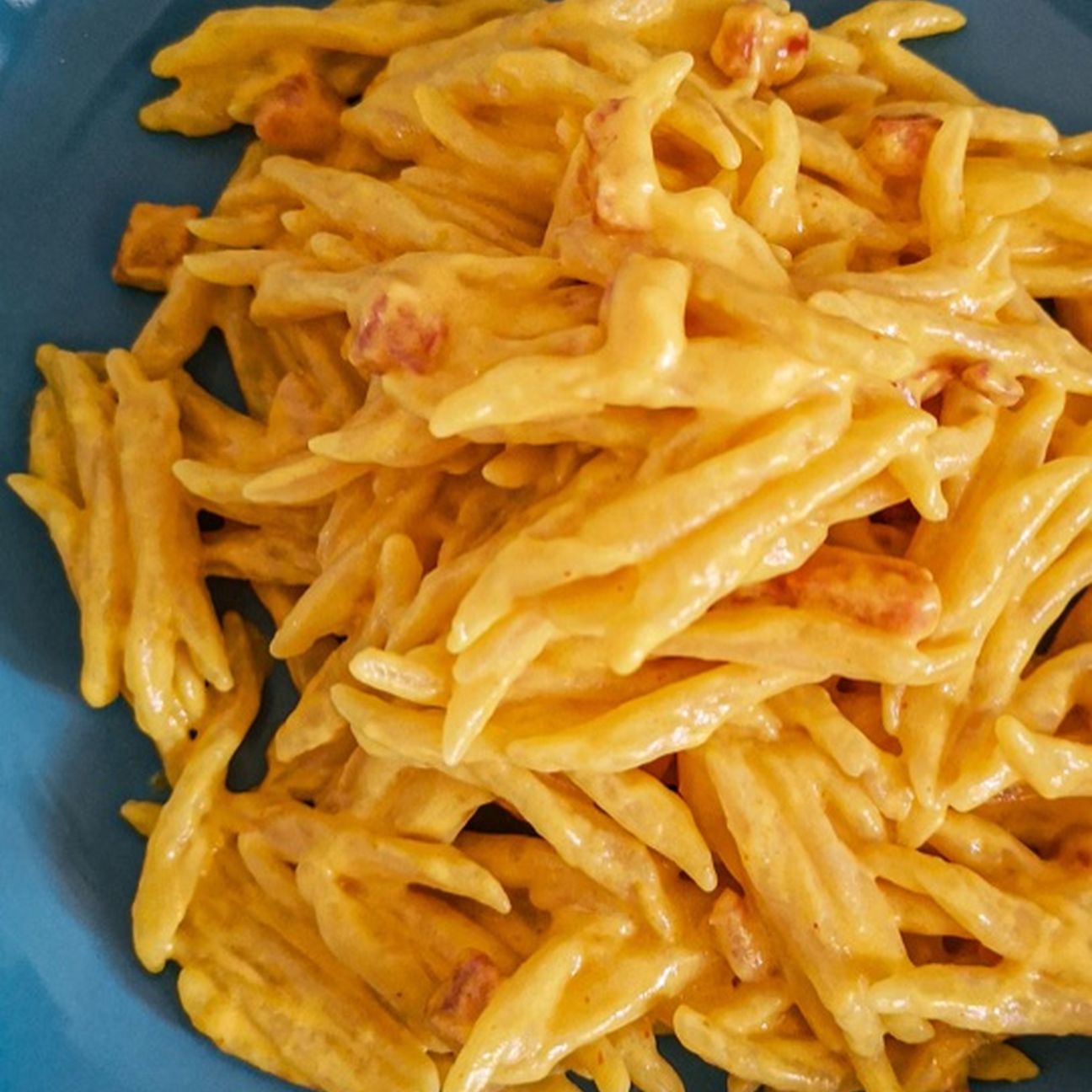 Trofie con philadelphia, pancetta e zafferano
