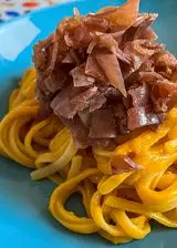 Ricetta Linguine con crema di zucca e tonno affumicato