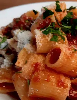 Ricetta Pasta al sugo con hamburger avanzati di VitoChefItalia