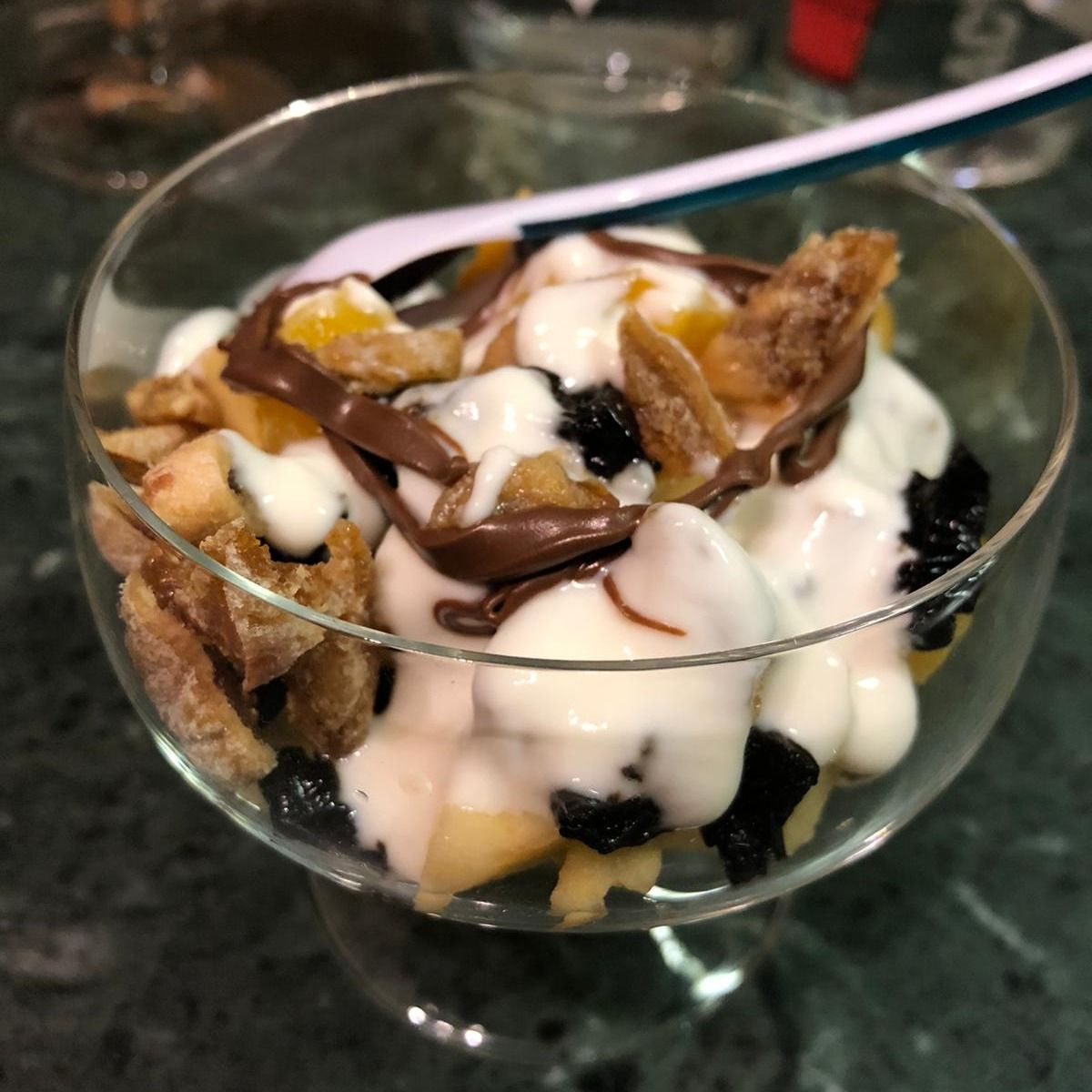 Macedonia allo yogurt e nutella