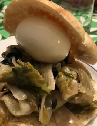 Ricetta Puccia, burrata e scarola. di desiree3