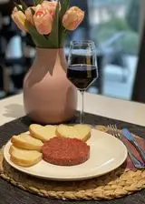 Ricetta Tartare di manzo con l’uovo