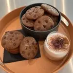 Ricetta Cookies grandi al cioccolato con burro dell'alpe