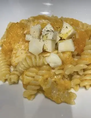 Ricetta Fusilli con Zucca e Scamorza Affumicata di cucinaconamore