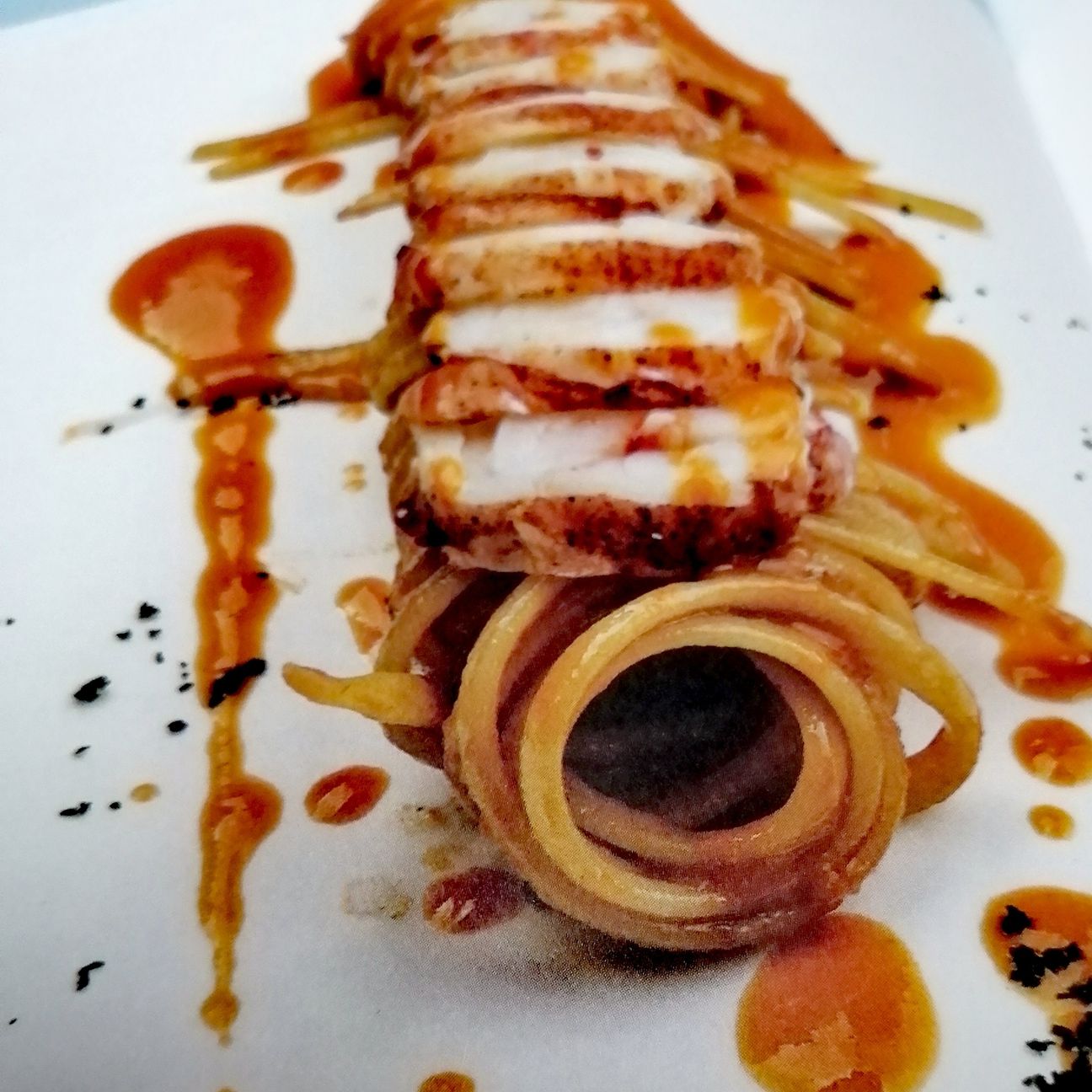 Linguina con astice e la sua bottarga