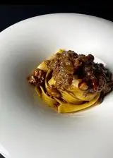 Ricetta Pappardelle con ragù di lepre, funghi porcini e fonduta di piacentino ennese dop