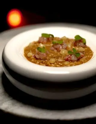 Ricetta risotto astice, con tartare di gambero rosso, gel di papaya al limone e polvere di cappero. di Chef.Giuseppe