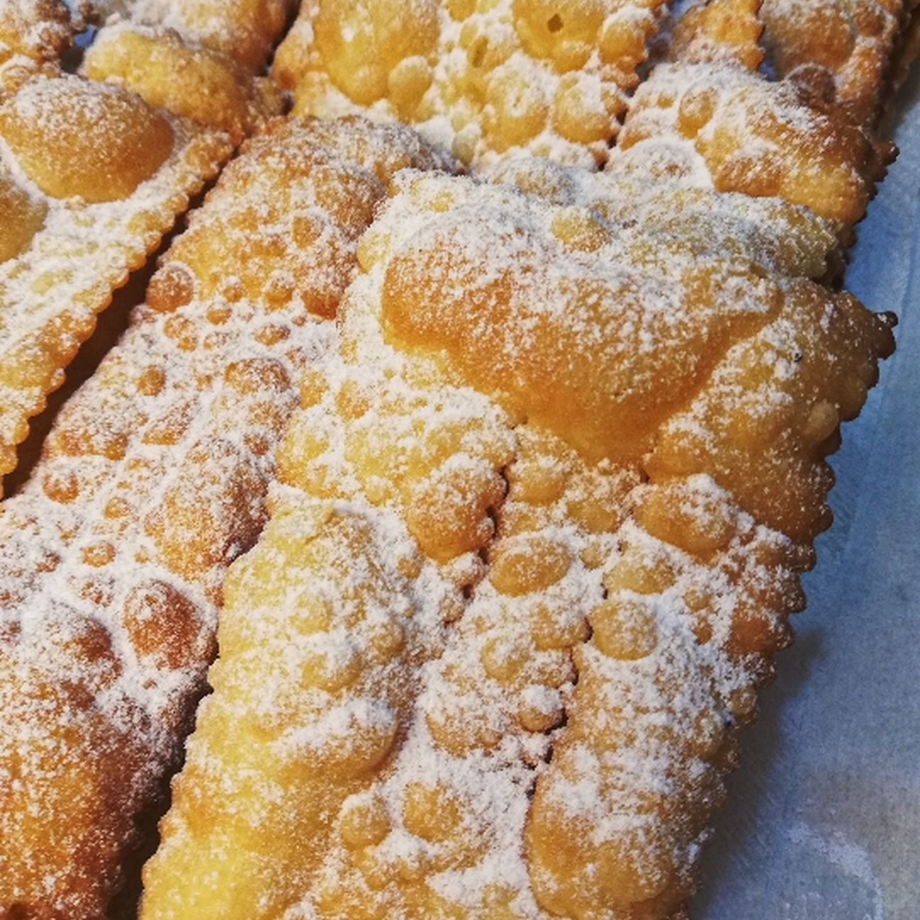 Chiacchiere di carnevale 🎊🎭
