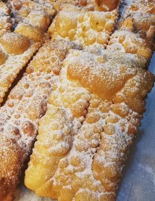 Ricetta Chiacchiere di carnevale 🎊🎭 di rosyvecchio2018-9990