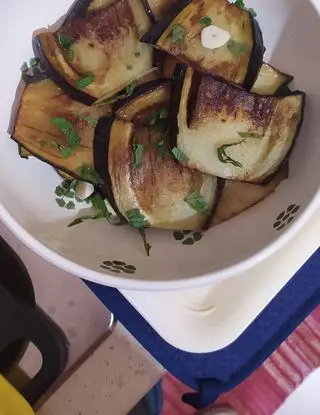 Ricetta Melanzane fritte con aglio e menta di paola2011