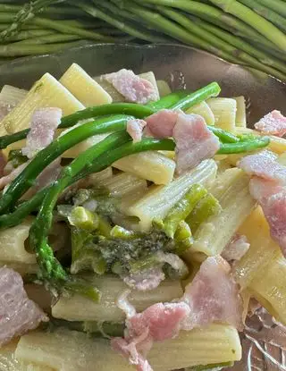 Ricetta RIGATONI,PANNA,PACETTA E ASPARAGI💖 di sborlininina40