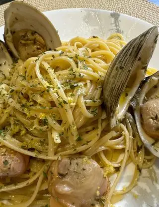 Ricetta SPAGHETTI ALLE VONGOLE 🤪 di sborlininina40