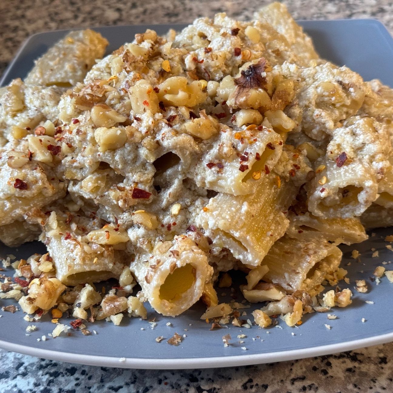 PASTA CREMOSISSIMA CON RICOTTA E NOCI ☺️