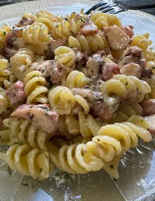 Ricetta PASTA PANNA E POLIPO 🐙 di sborlininina40