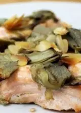 Ricetta Trancio di salmone su letto di carciofi e lamelle di mandorle