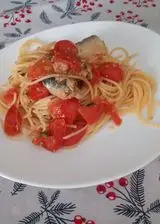 Ricetta Spaghetti tonno e sarde con pomodorini