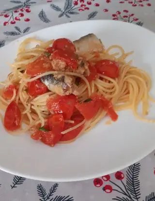 Ricetta Spaghetti tonno e sarde con pomodorini di kut